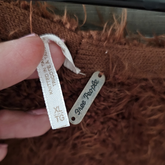 Free People V-neck pullover - Picture 7 of 9